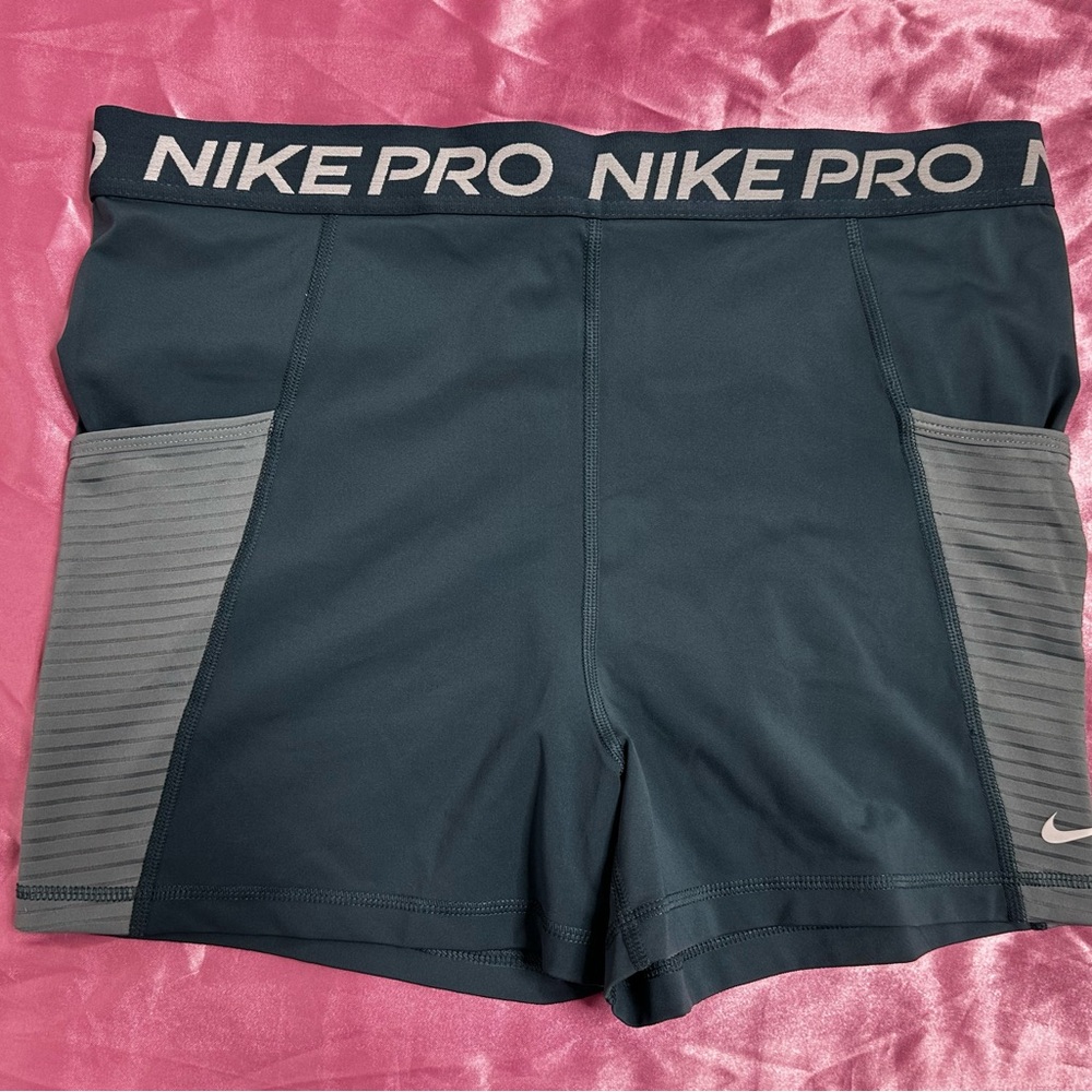 Nike Pro Dri-FIT Dark Teal Seafoam shorts
